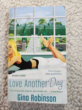 Gina Robinson Love Another Day Paperback 2014 St Martins Paperbacks Romance